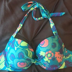 Swimsuit top size 32B